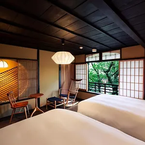 Rinn Shijo Takasegawa Kyoto